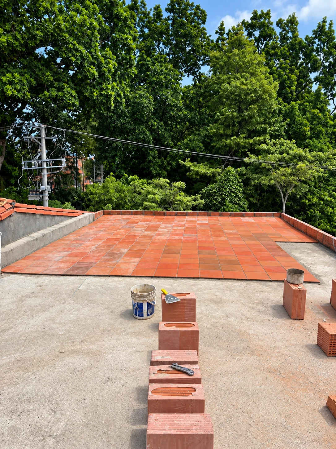 Instalación de tableta de piso en terraza